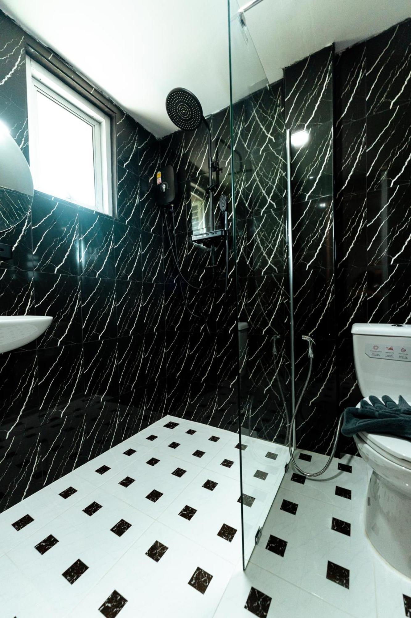Ban Suan  Apollo Hotel Chalong מראה חיצוני תמונה